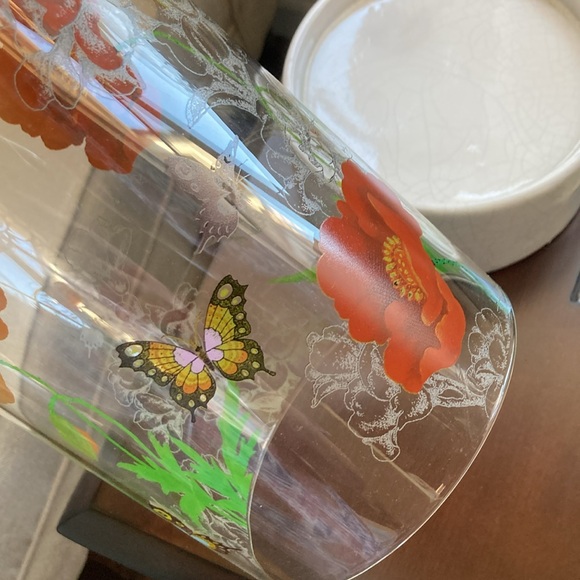 Excellent Condition- Pier 1 spiced pear candle with decorative cover & pedestal - Picture 12 of 13